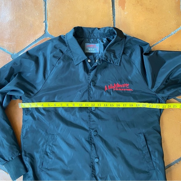 Shoe Palace Freddy Krueger Nightmare On Elm Street Jacket Halloween Horror M - Picture 8 of 8